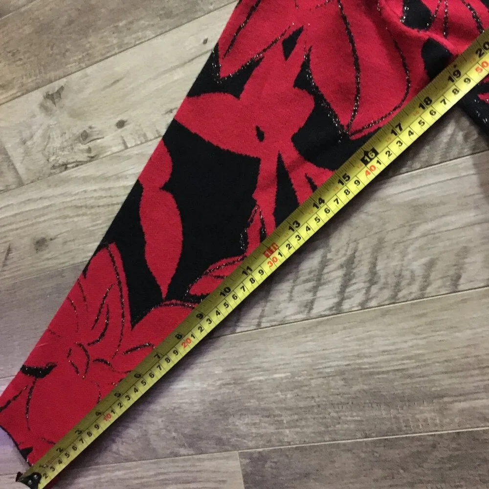 Tahari Red & Black Floral Rayon Blend Mockneck Sweater Medium - Picture 11 of 13